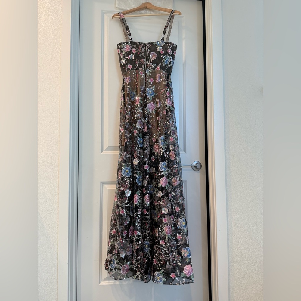 NWOT BRONX AND BANCO MIDNIGHT EMBROIDERED FLORAL GOWN - Picture 12 of 15